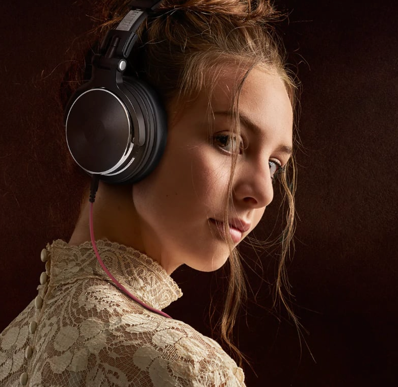 Oneodio Pro 50 Professional Wired Over Ear Headphones
